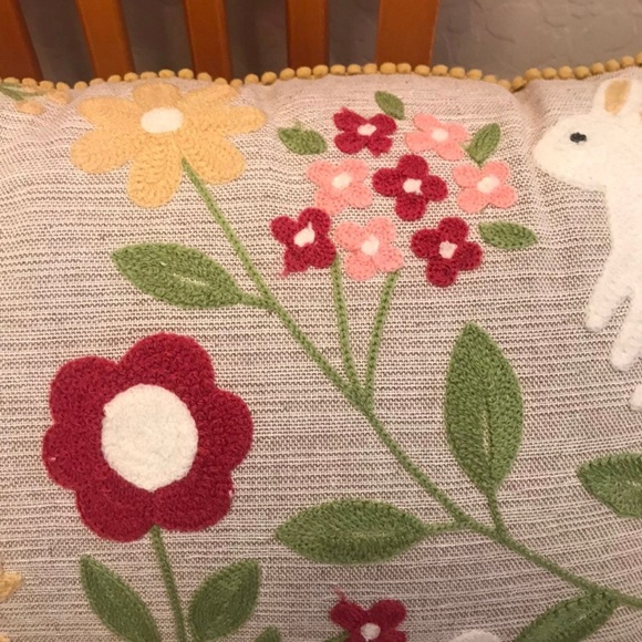Easter Decorative Pillow Bunnies and Flower Embroidery - Picture 4 of 6
